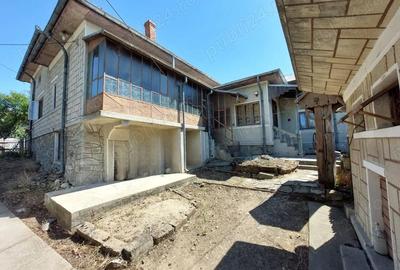 Casă cu 6 camere cu Teren 2267 Mp în Diculești - 6