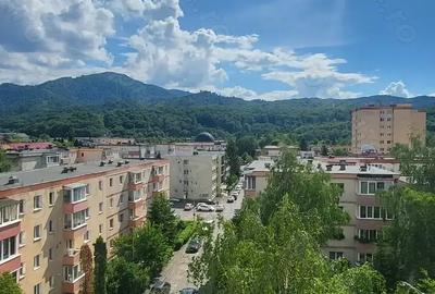 Apartament cu 2 camere circular în Astra