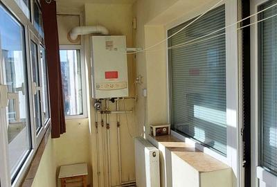 Apartament cu 3 camere decomandat în Central - 4