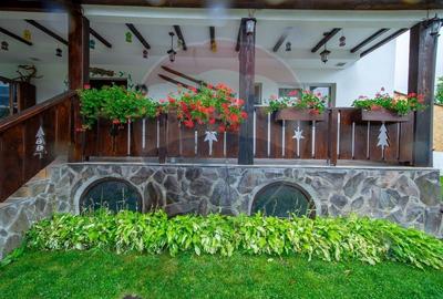 Casă cu 9 camere cu Teren 888 Mp în Sohodol - 6