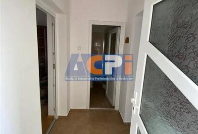 Inchiriez casa cu 2 apartamente, Gradiste - 17