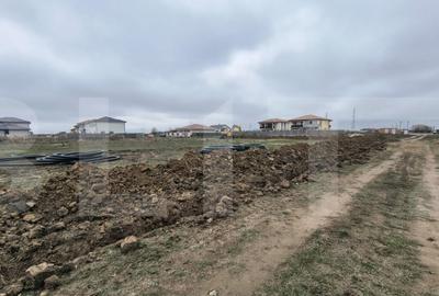 Teren de 828 mp, în Moșnița Veche