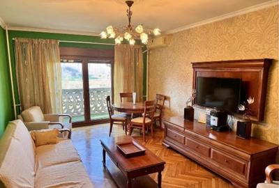 Apartament cu 2 camere decomandat, mobilat în P-ța Unirii