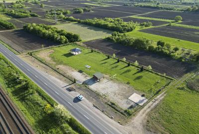 Spațiu comercial, de 4,000 mp, în Central - 15