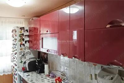 Apartament 2 Cam. Semidecomandate Moldova Noua CS - 13