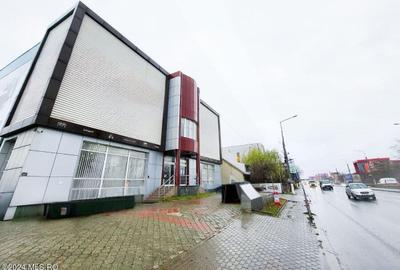 Spațiu comercial, de 1,806 mp, în Central
