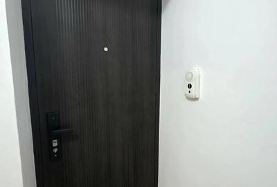 De vanzare apartament cu 4 camere, zona Pietei, complet renovat, 76.490 euro - 1