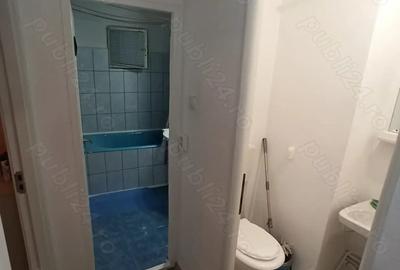 Apartament decomandat de vanzare etaj 1, 3 camere Re?i?a.Calea Timi?oarei. - 9