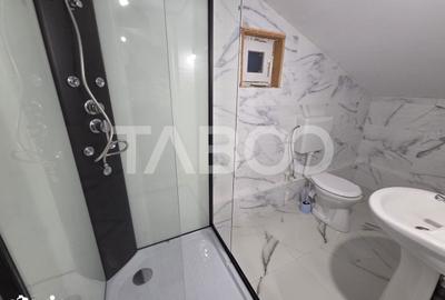 Casă cu 9 camere cu Canalizare în Central - 3
