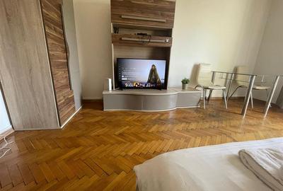 Garsoniera - Piata Universitatii - 3