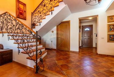 Casa / Vila in Corbeanca, pe strada Laguna Albastra, langa lac - 4