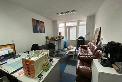 Spațiu comercial, de 76 mp, în Central - 5