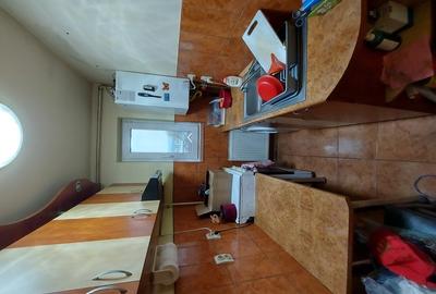 Apartament cu 3 camere decomandat în Luduș - 4