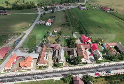 Doua case + anexa, teren 1655mp, Vama Buzaului (Acris) - 2