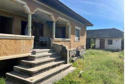 Casă cu 3 camere în Stroiești - 4