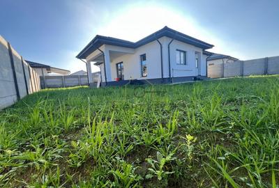 Casă individuală cu 4 camere cu Canalizare în Clinceni - 3