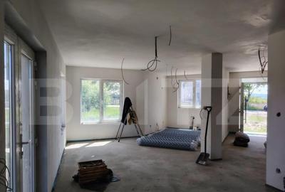 Casa individuala cu 5 camere, 200 mp, cu 24 ari teren, zona - 2