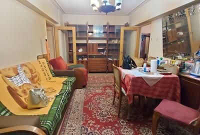 Apartament cu 2 camere semidecomandat în Baba Novac