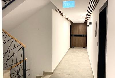 Apartament cu 3 camere decomandat, mobilat în Tractorul - 14