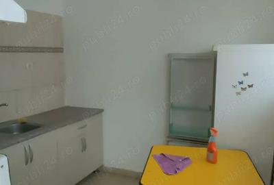 Casă cu 6 camere în Central - 1