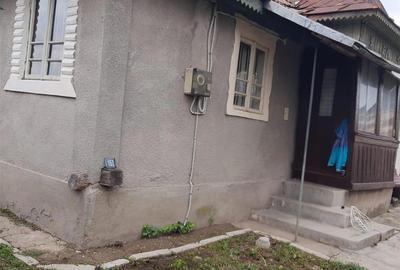 Casă cu 2 camere cu Teren 2325 Mp în Scornicești - 10