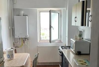 Apartament cu 2 camere decomandat în Poarta 6 - 4