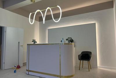 Spațiu comercial, de 165 mp, în Central - 4