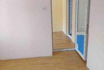 Casă cu Teren 200 Mp în Central - 2