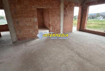 Casa Noua pe un nivel I la rosu I 4 camere I 380 mp Teren I UTILITATI I - 1