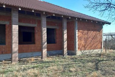 Casă cu 4 camere în Grăniceri - 5