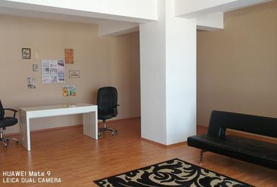 Apartament cu 2 camere decomandat, mobilat în Ultracentral