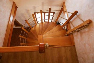 Casă cu 4 camere cu Teren 500 Mp în Beliș - 1