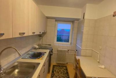 Garsonieră decomandată în Basarab - 2