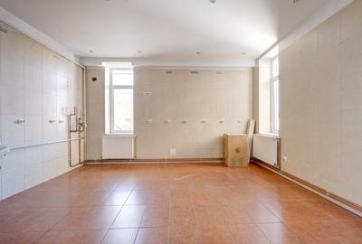 Apartament cu 4 camere semidecomandat în Moșilor - 6