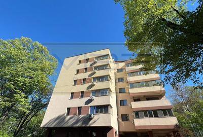 Apartament cu 2 camere semidecomandat, mobilat în Tătărași