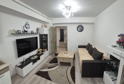 Apartament cu 3 camere în Mioriței