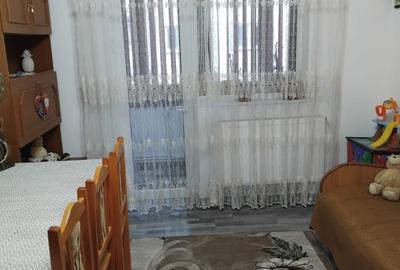 Apartament cu 2 camere semidecomandat în Fălticeni - 1