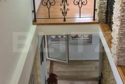 Casă cu 5 camere cu Garaj în Central - 16