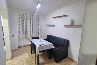 Apartament cu 4 camere semidecomandat în Micro II - 3