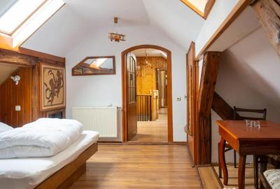 Apartament cu 7 camere decomandat în Centrul Istoric - 1