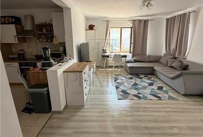 Casă individuală cu 3 camere cu Canalizare în Sânmihaiu Român