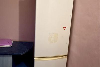 Apartament cu 3 camere semidecomandat în Central - 10