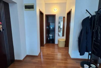 Apartament cu 3 camere decomandat în Central - 2