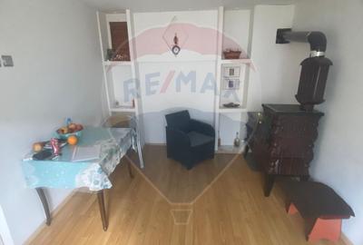 DE VANZARE Casa Oras Budesti/Jud Calarasi in zona Centrala - 12