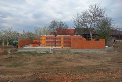 Casă cu 4 camere în Botiz - 3