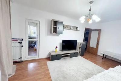 Apartament cu 3 camere decomandat în Apărătorii Patriei - 2