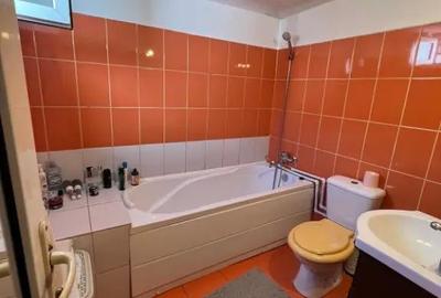 Casă cu 5 camere cu Teren 262 Mp în Brătianu - 9