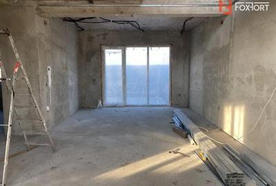 Casă cu 4 camere cu Teren 280 Mp în Sânandrei