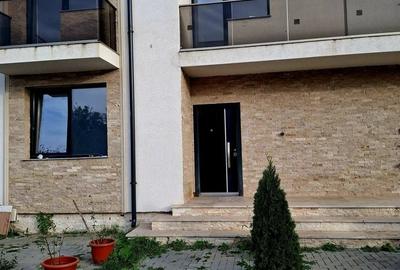 BUFTEA - APARTAMENT 3 CAMERE CU TRERASA SI CURTE. - 2