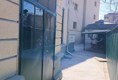 Casă individuală cu 4 camere cu Canalizare în Ultracentral - 12